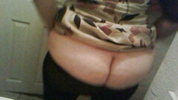 തന്റെ രണ്ടാനച്ഛനെ സ്നേഹിക്കുന്ന ഒരു മിൽഫ് അവന്റെ വലിയ ഡിക്ക് രുചിച്ചു നോക്കുന്നു